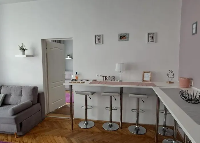 Sweet 16 In The Party District Appartement *